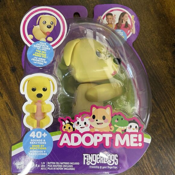 Fingerlings Adopt Me! Dog, Interactive Pet with 40+ Sounds & Reactions - Picture 1 of 3